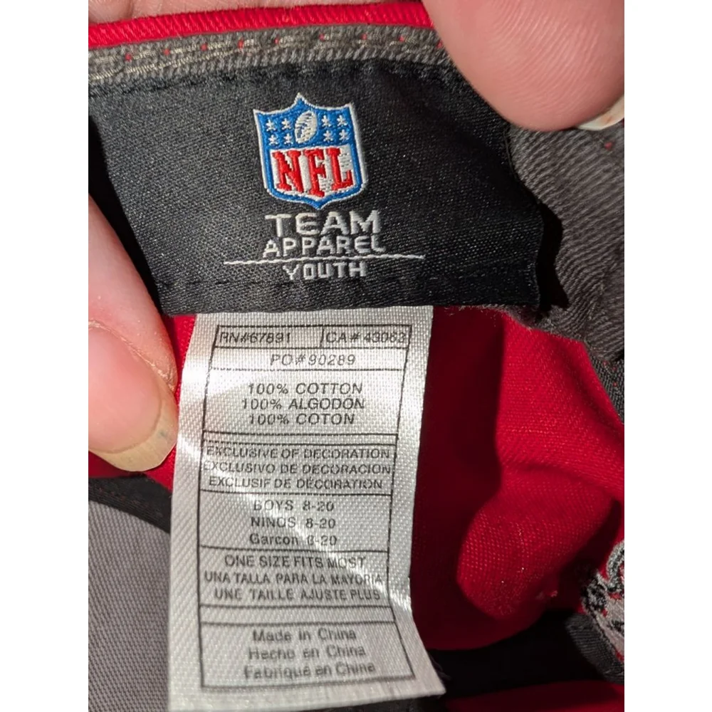 NFL Team Apparel Tampa Bay Buccaneers Red Black Hat One Size, Boys Yourh